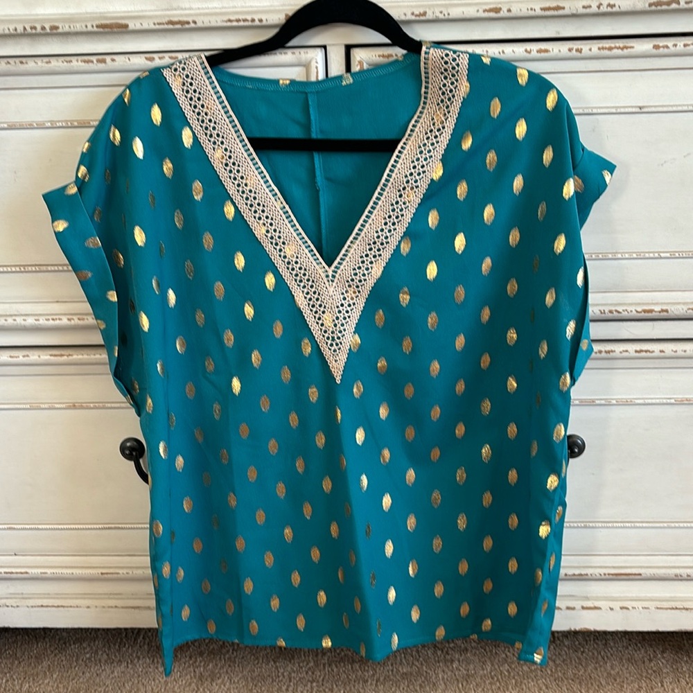 Green blouse